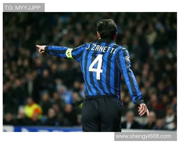 足球八号球衣传奇人物解析与历史传承揭秘 足球八号球衣传奇人物解析与历史传承揭秘