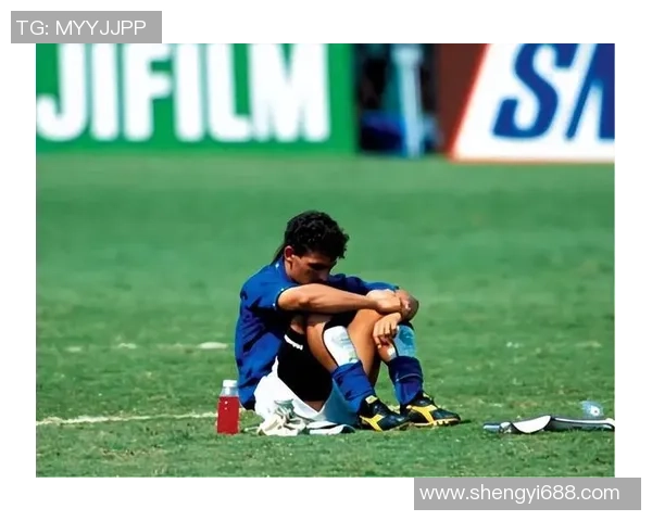 世界杯上因偷足球引发争议的球星及其背后故事解析